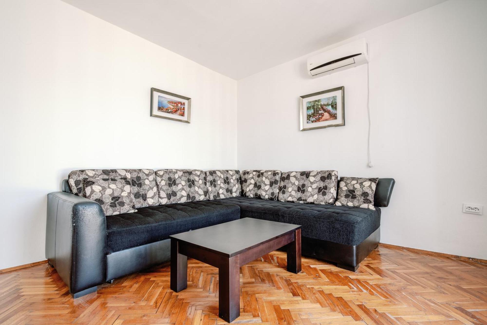 Apartment Sea *