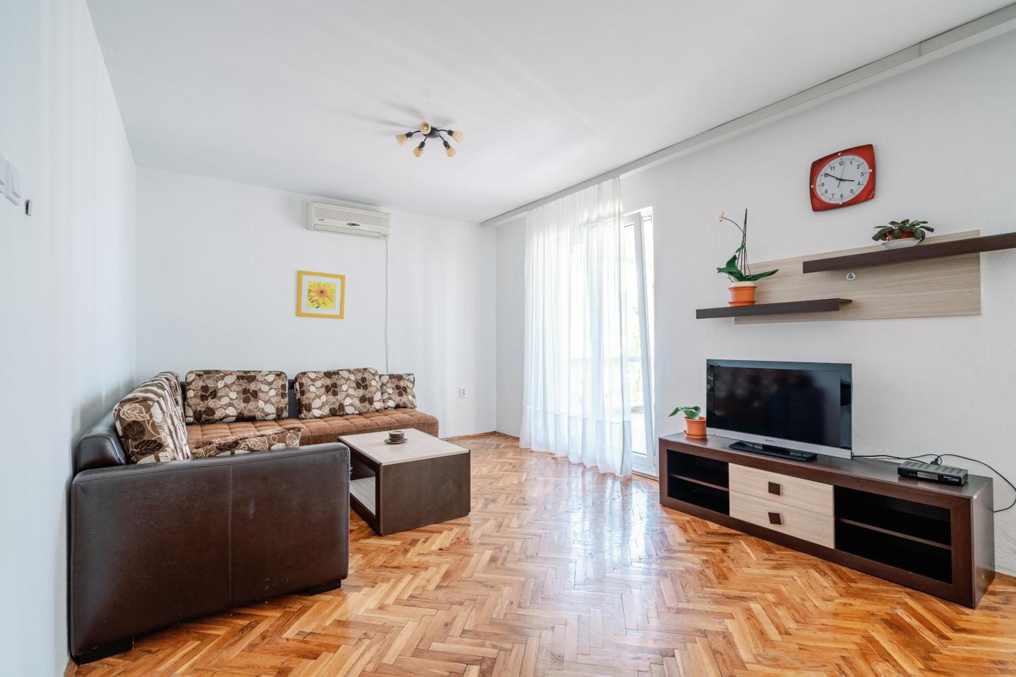 Sea Apartment *